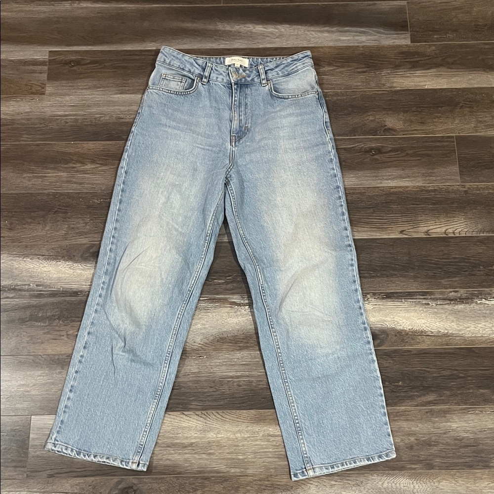 Part Two Light Wash Classic Blue Women's Straight Leg Jeans waist 27”